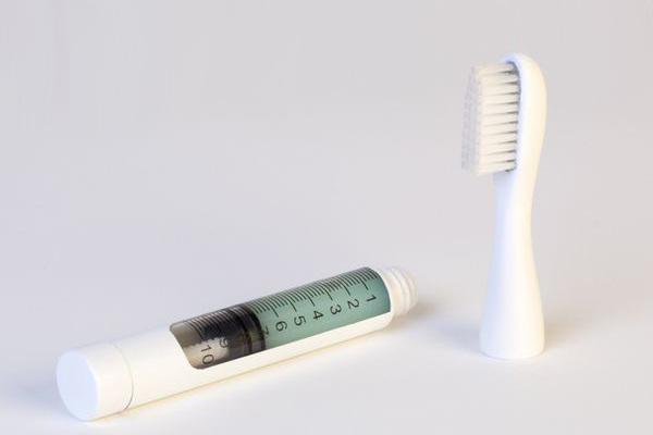 Twist Brush 方便使用的牙刷(二) Twist Brush 方便使用的牙刷(二)