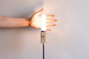 干凈利落的落地?zé)簦ㄋ模? src= 干凈利落的落地?zé)簦ㄋ模? width=