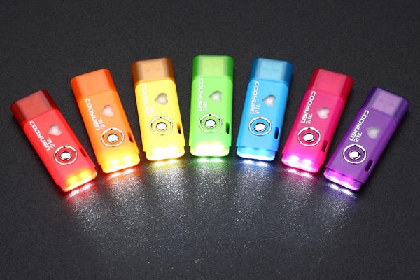 多功能充電手電筒（三）