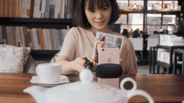 Pipa 磁性藍(lán)牙自拍桿接電話